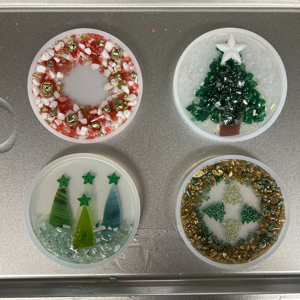December 10th - Holiday Resin Ornaments (6:00pm-8:00pm)
