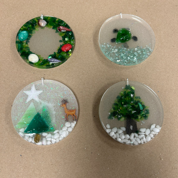 December 10th - Holiday Resin Ornaments (6:00pm-8:00pm)