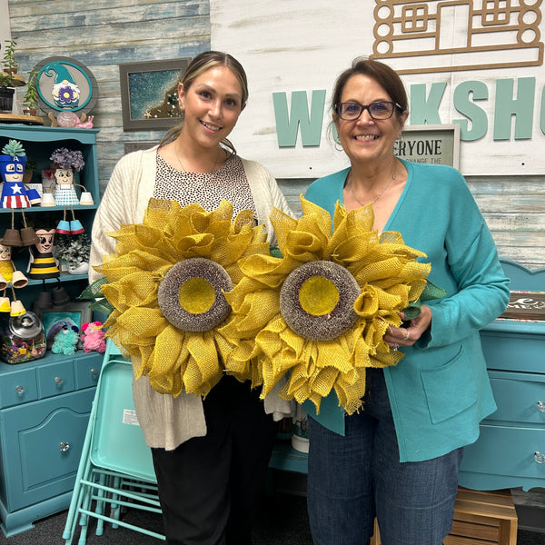 September 23rd - Sunflower Burlap Wreath (6:00pm-8:00pm)
